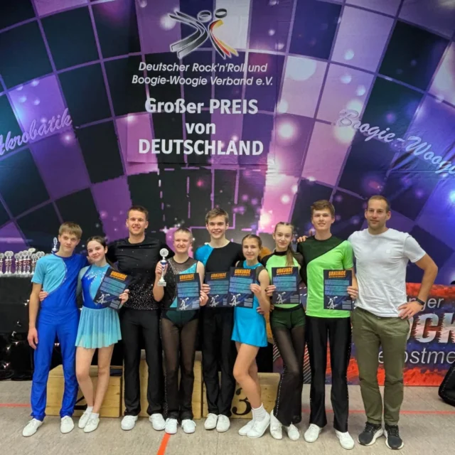 Gestern waren unsere Tanzpaare bei der Herbstmeisterschaft in Böblingen 

Juniorenklasse:
Laura & Moritz - Platz 5
Louisa & Simon - Platz 6 
Neele & Georg - Platz 7

C-Klasse:
Kristin & Michi - Platz 3 🥉🏆

In zwei Wochen geht's dann im Berger Sportzentrum beim Rockdance Cup rund! Wir freuen uns, euch alle bei uns zu begrüßen! 😀

#rockdance #RocknRollBerg #djksvberg #turniertanz #acrobatikrocknroll #aroundtheclock #tanz #neumarktinderoberpfalz #deutsche #Team #djksvberg